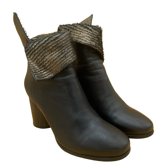 Antelope Shoes - Antelope Womens Ankle Booties Black Leather Gold Handmade Embellished Zip 8